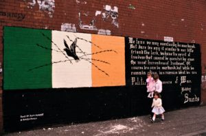 IRA political wall painting, Belfast, Northern Ireland UK 1981. UK HOMER SYKES. Image shot 1981. Exact date unknown. AFRTD0